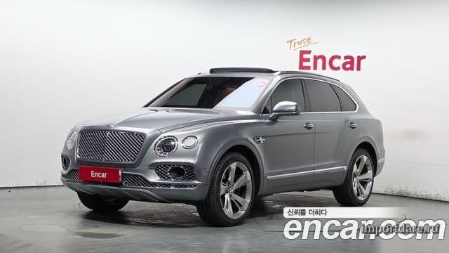 BENTLEY BENTAYGA 2017 — 120 201 км, серебристо-серый, Корея — под ключ — фото 1