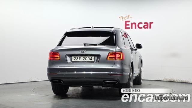 BENTLEY BENTAYGA 2017 — 120 201 км, серебристо-серый, Корея — под ключ — фото 4