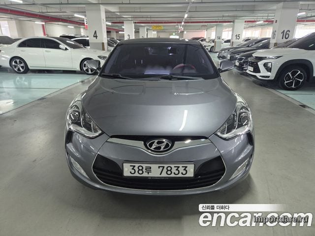HYUNDAI VELOSTER 2013 — 60 000 км, серебристо-серый, Корея — под ключ — фото 1