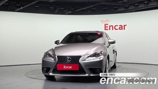 LEXUS IS200T 2016 — 93 781 км, серебристо-серый, Корея — под ключ — фото 3