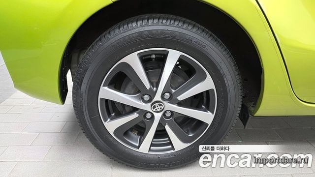 TOYOTA PRIUS C 2018 — 17 227 км, салатовый, Корея — под ключ — фото 5