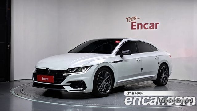 VOLKSWAGEN ARTEON 2019 — 72 073 км, белый, Корея — под ключ — фото 1