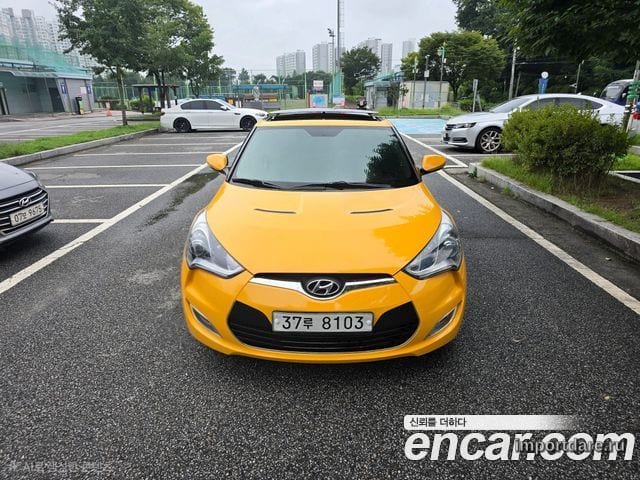 HYUNDAI VELOSTER 2012 — 100 000 км, жёлтый, Корея — под ключ — фото 1