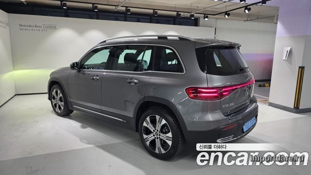 Mercedes-Benz Eqb интерьер