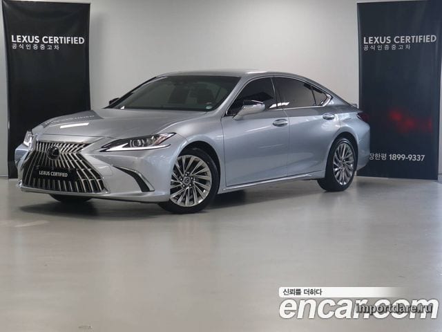 Lexus ES300h 2026