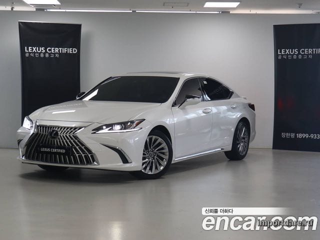 Lexus ES300h 2026