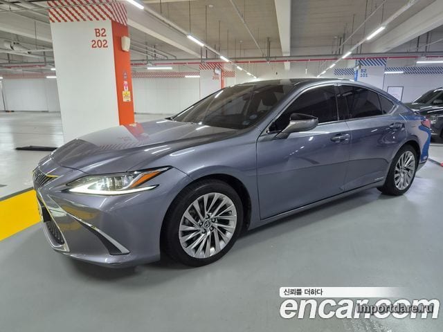 LEXUS ES300H 2019 — 168 752 км, серый, Корея — под ключ — фото 1