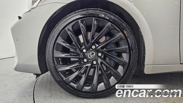 Lexus IS300 детали