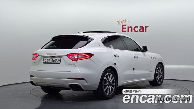 MASERATI LEVANTE 2018 — 124 965 км, белый, Корея — под ключ — фото 2