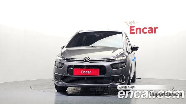Citroen Grand C4 Spacetourer интерьер
