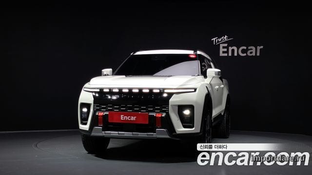 KGM Musso EV интерьер