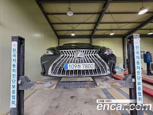 Lexus ES300h 2026