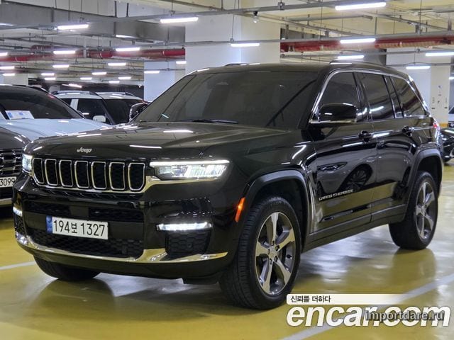 JEEP GRAND CHEROKEE 2023 — 73 666 км, чёрный, Корея — под ключ — фото 1