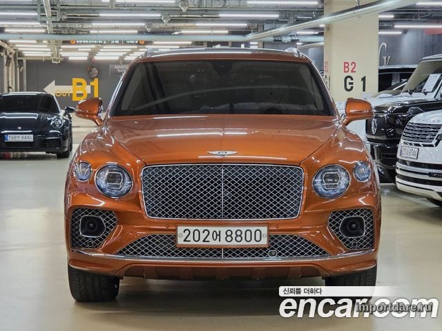 BENTLEY BENTAYGA 2023 — 37 177 км, оранжевый, Корея — под ключ — фото 2