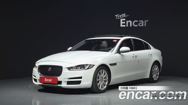 JAGUAR XE 2016 — 120 134 км, белый, Корея — под ключ — фото 1