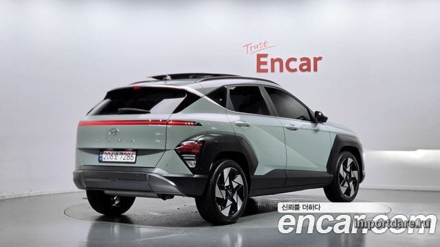 HYUNDAI KONA 2023 — 32 513 км, салатовый, Корея — под ключ — фото 2