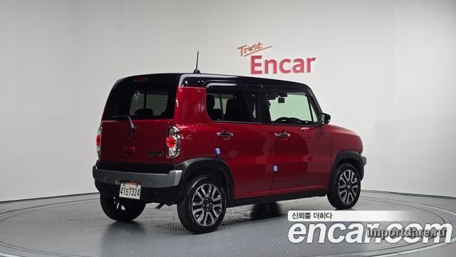 Suzuki Hustler сбоку