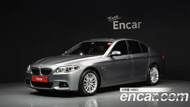 BMW 5 SERIES 2016 — 192 527 км, серебристо-серый, Корея — под ключ — фото 1