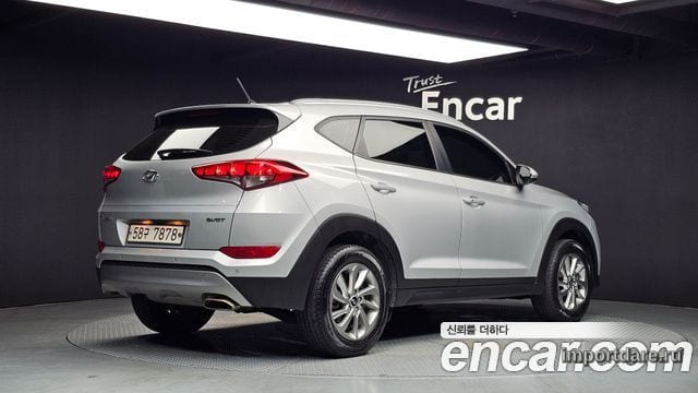 HYUNDAI TUCSON 2017 — 273 115 км, серебристо-серый, Корея — под ключ — фото 2