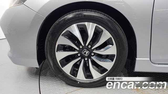 HONDA ACCORD 2017 — 126 179 км, серебристо-серый, Корея — под ключ — фото 5