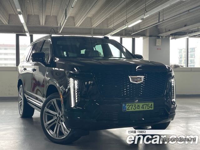 Cadillac Escalade спереди