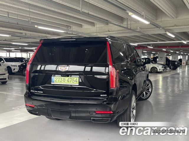 Cadillac Escalade сбоку