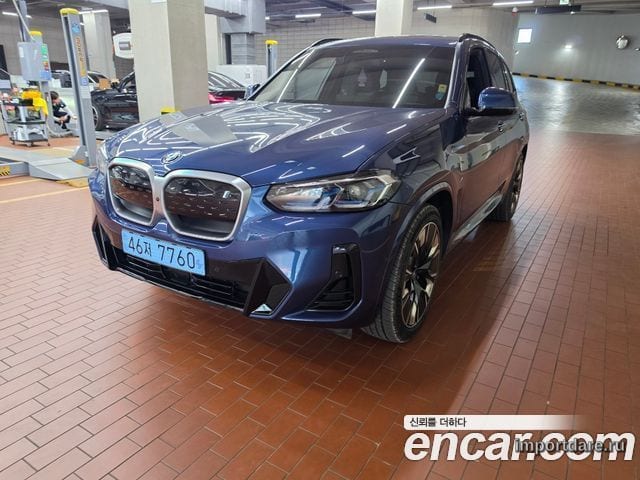 BMW IX3 интерьер