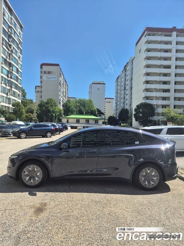 Tesla Model Y интерьер