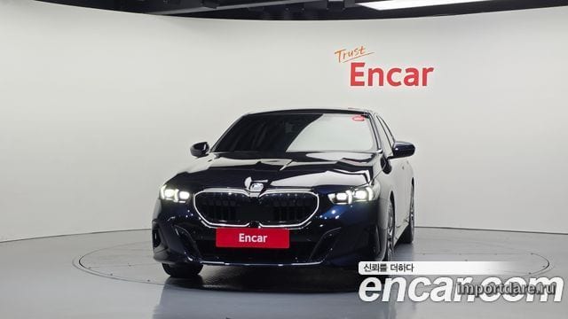 BMW 5 Series интерьер