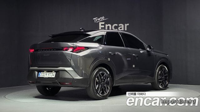 Peugeot 3008 сбоку