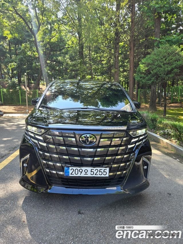 Toyota Alphard 2025