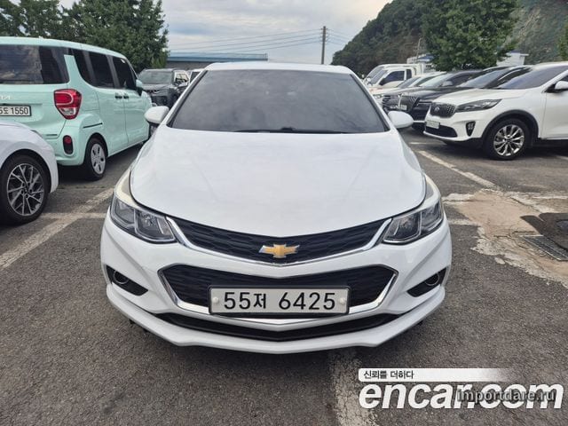 Chevrolet Cruze сзади