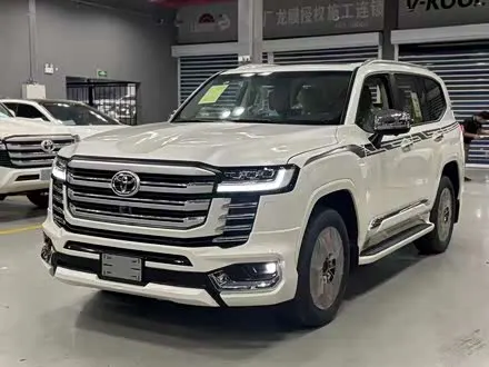 TOYOTA LAND CRUISER LC300 — из Китая под ключ