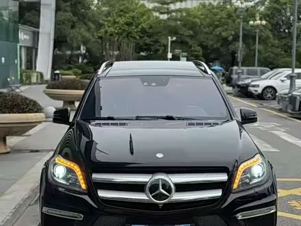 MERCEDES-BENZ GL-CLASS 2015 — 150 000 км, Китай — под ключ — фото 1