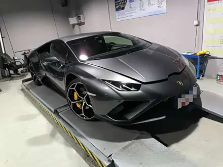 LAMBORGHINI HURACAN 2020