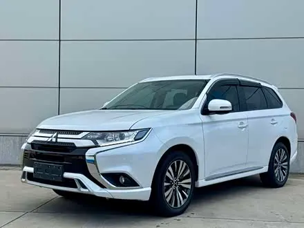 MITSUBISHI OUTLANDER 2021