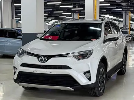 TOYOTA RAV4 2016 — 90 000 км, Китай — под ключ — фото 1