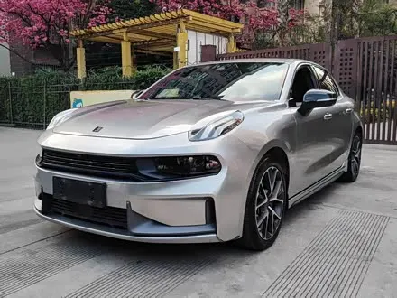 LYNK & CO 03 2018