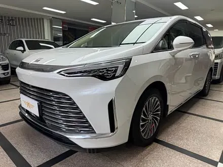 TOYOTA CENTURY 2023