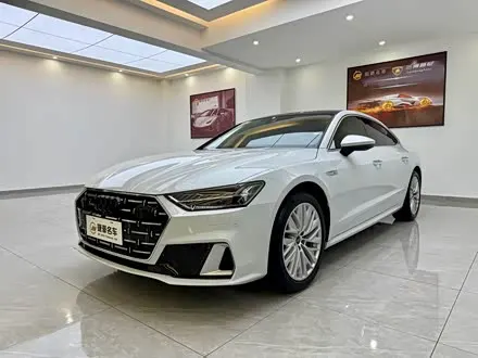 AUDI A7L 2022 — 18 000 км, Китай — под ключ — фото 1