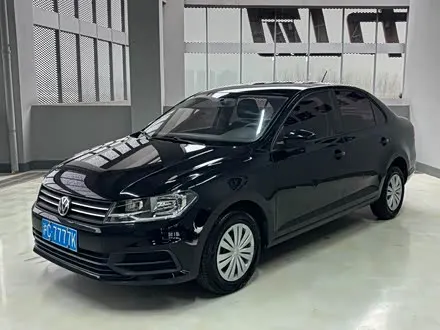 VOLKSWAGEN SANTANA 2016
