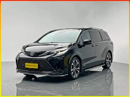 TOYOTA GRANVIA 2023