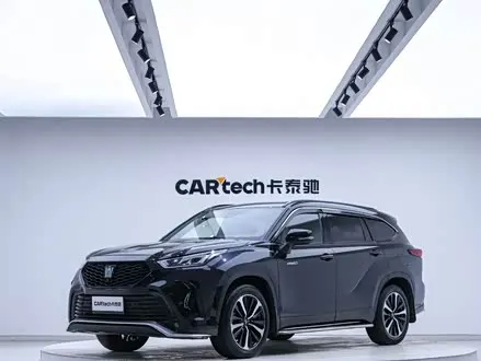 TOYOTA CROWN KLUGER 2021
