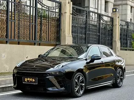 LYNK & CO 03 2023