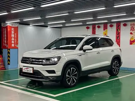 VOLKSWAGEN THARU — из Китая под ключ