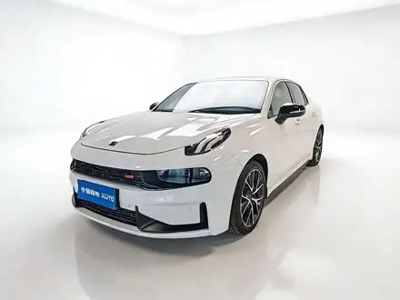 LYNK & CO 03 2018