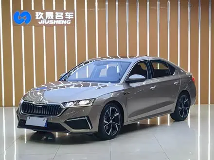 SKODA OCTAVIA 2021