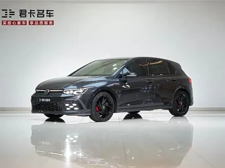 VOLKSWAGEN GOLF GTI 2021