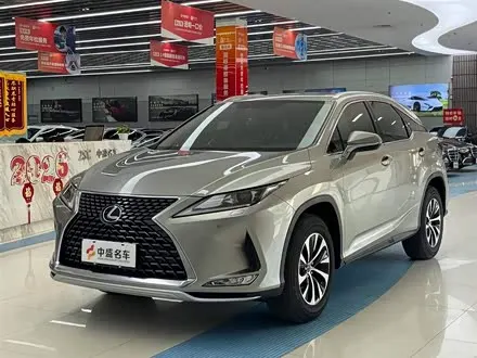 LEXUS RX 2020 — 27 800 км, Китай — под ключ — фото 1