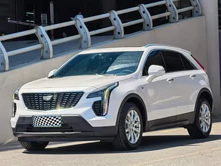 CADILLAC XT4 2022 — 74 000 км, Китай — под ключ — фото 1